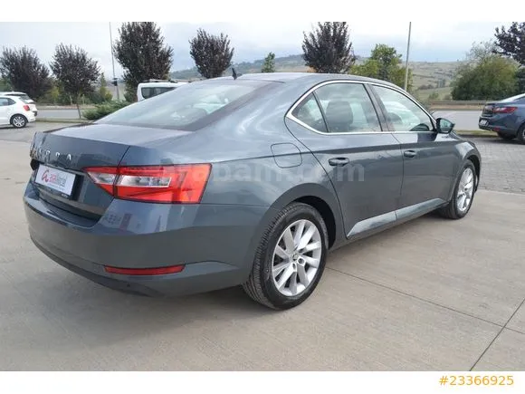 Skoda SuperB 1.5 TSI Premium Image 8